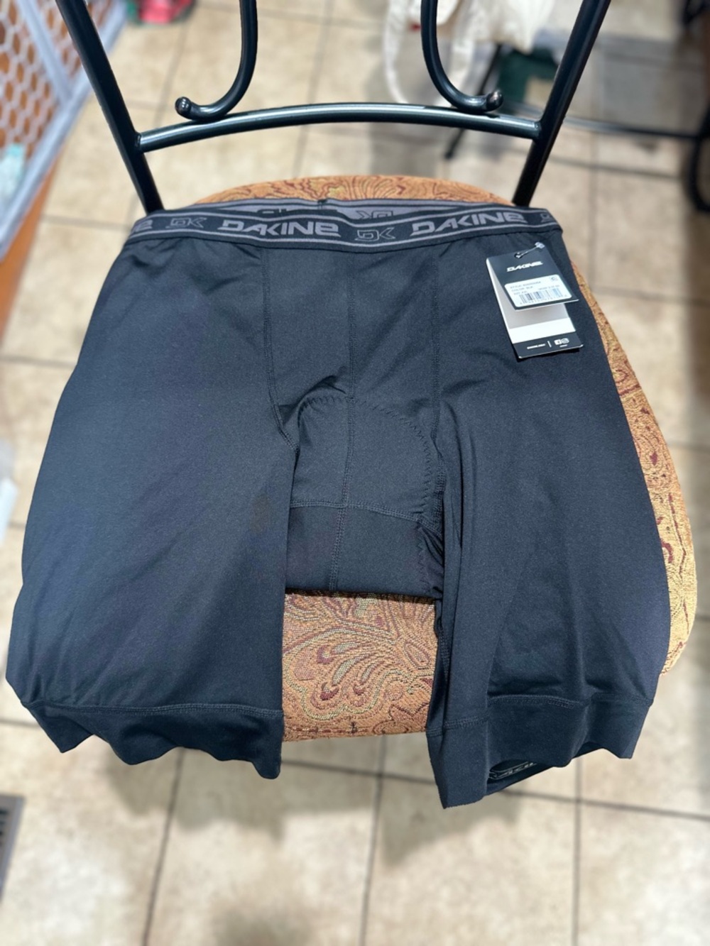 Dakine Black Bike Liner Shorts 10” NWT